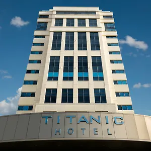 Otel Titanic Business Kartal