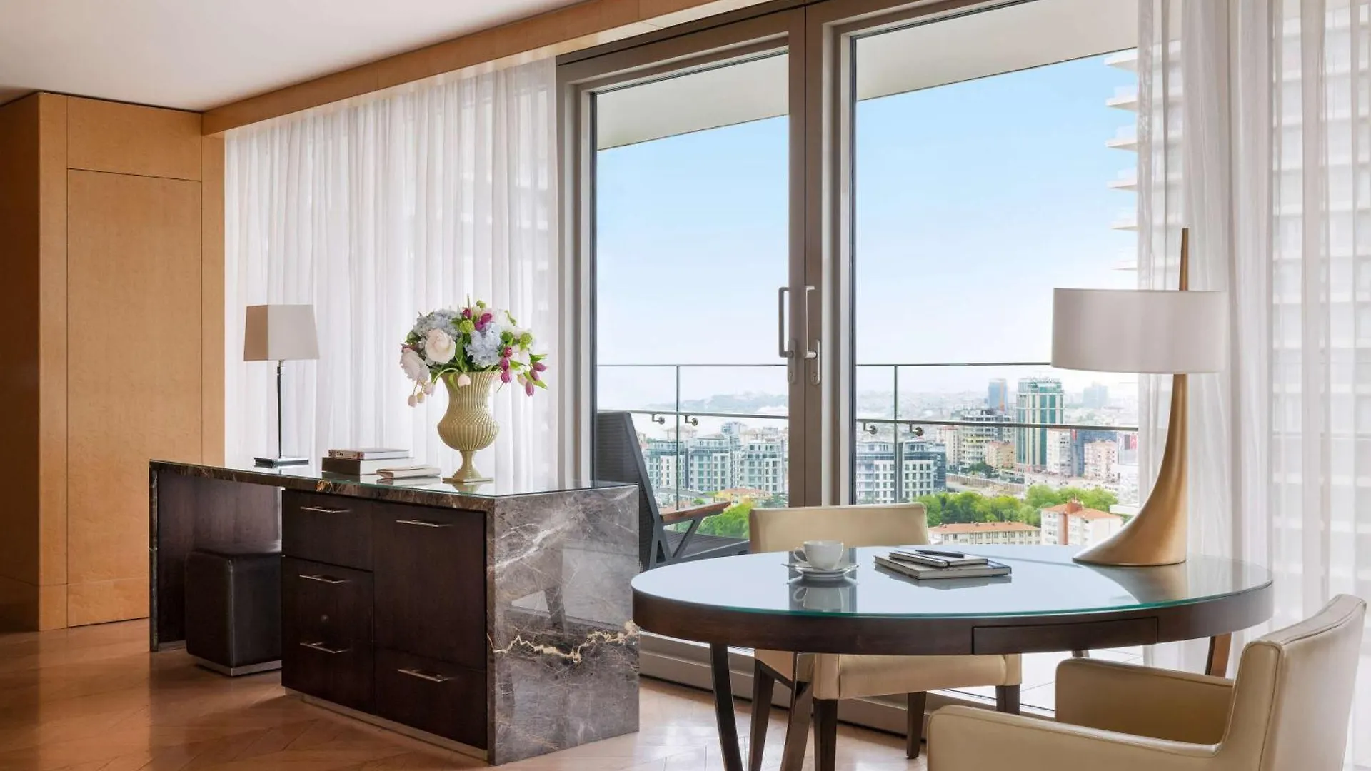 Raffles Istanbul Hotel 5*,